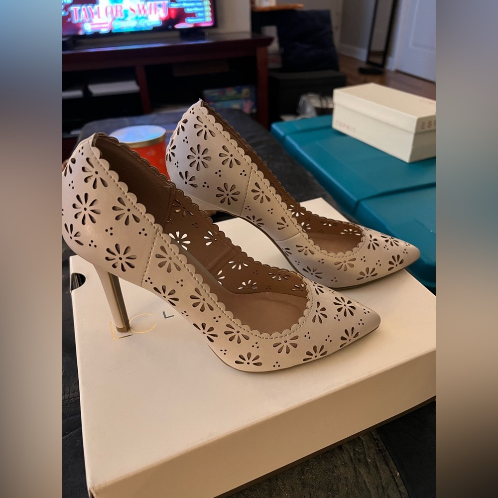 NWT LC Lauren Conrad Heals